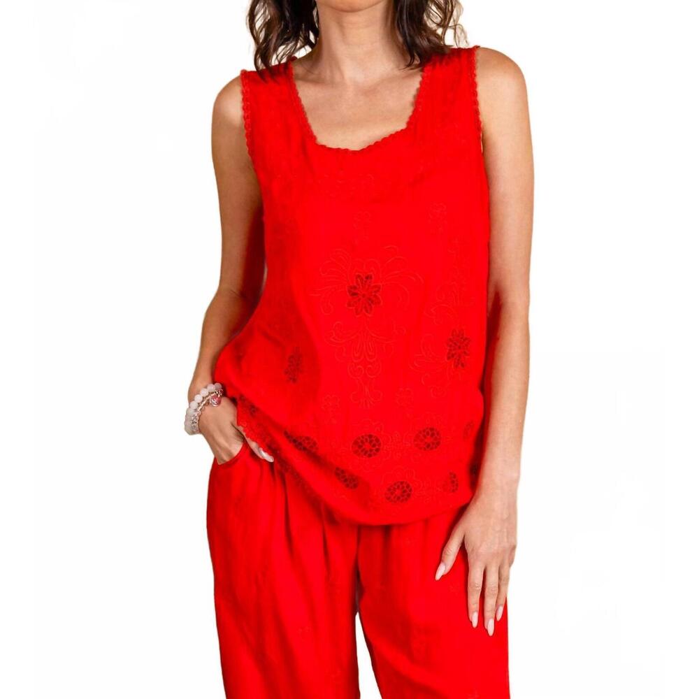 NEW PAPARAZZI floral viscose tank top in red